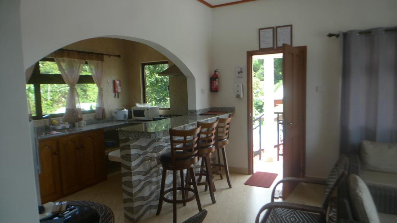 Belle Rose Vue Guest House Baie Sainte Anne Exterior foto